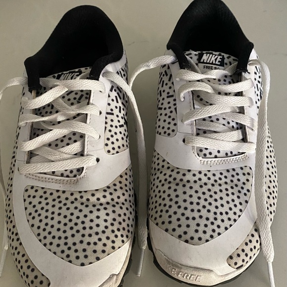 Nike Free 5.0 athletic shoes size 7 - Picture 1 of 3